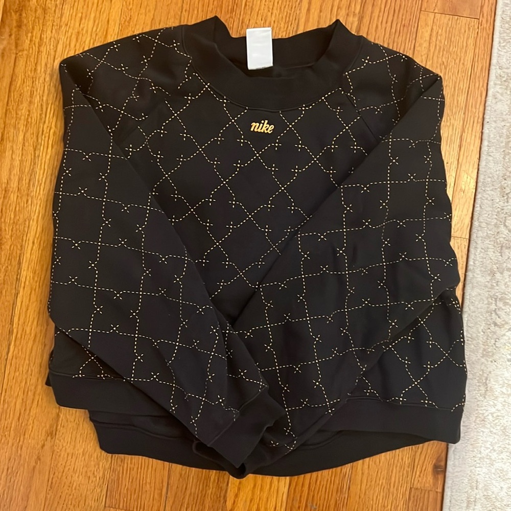 Nike Size 2xl Women Therma-Fit Cropped Novelty Fleece Crew Sweater DM7280-010